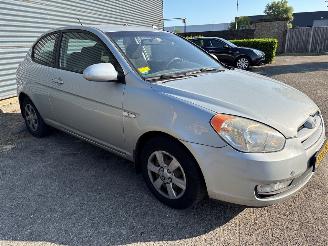 Hyundai Accent  picture 5