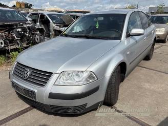 Volkswagen Passat Passat (3B3), Sedan, 2000 / 2005 2.0 20V picture 1