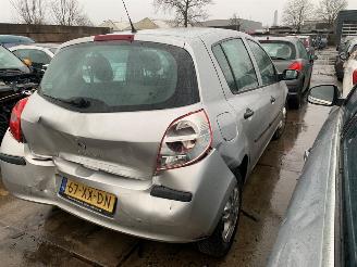 Renault Clio  picture 4