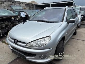 Uttjänta bilar auto Peugeot 206 206 SW (2E/K), Combi, 2002 / 2007 1.6 16V 2005/4