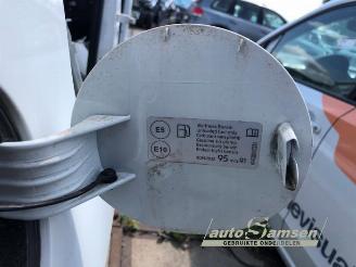 Volkswagen Up! Up! (121), Hatchback, 2011 1.0 12V 60 picture 16