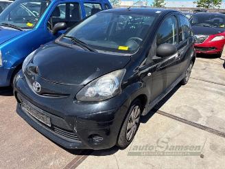 Uttjänta bilar auto Toyota Aygo Aygo (B10), Hatchback, 2005 / 2014 1.0 12V VVT-i 2013/7