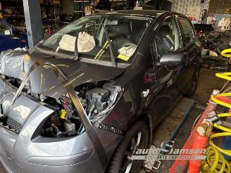 Toyota Yaris Yaris II (P9), Hatchback, 2005 / 2014 1.33 16V Dual VVT-I picture 20