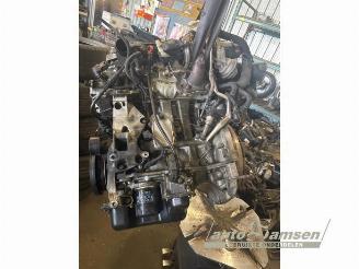 Peugeot 2008 2008 (CU), MPV, 2013 / 2019 1.2 12V e-THP PureTech 110 picture 11
