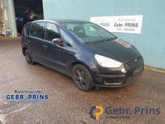 krockskadad bil auto Ford S-Max  2007/5