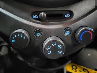 Chevrolet Spark Spark (M300), Hatchback, 2010 1.0 16V Bifuel picture 6
