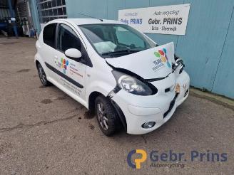 Vrakbiler auto Toyota Aygo Aygo (B10), Hatchback, 2005 / 2014 1.0 12V VVT-i 2010/12
