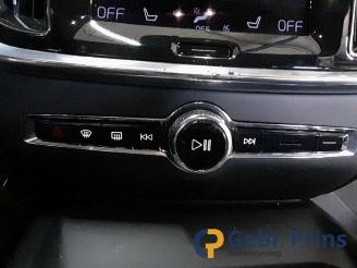 Volvo V-60 V60 II (ZW), Combi, 2018 2.0 B3 16V Mild Hybrid picture 9