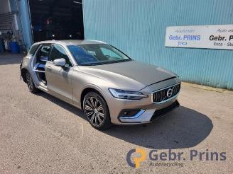 Autoverwertung Volvo V-60 V60 II (ZW), Combi, 2018 2.0 B3 16V Mild Hybrid 2020/10