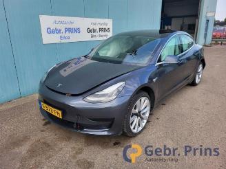 disassembly passenger cars Tesla Model 3 Model 3, Sedan, 2017 Long Range 72kWh 2019/11