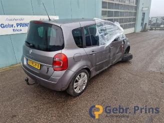 Dezmembrări autoturisme Renault Modus Modus/Grand Modus (JP), MPV, 2004 / 2012 1.6 16V 2010/10