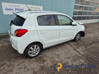 Vrakbiler auto Mitsubishi Space-star Space Star (A0), Hatchback, 2012 1.0 12V 2015/5
