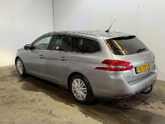 krockskadad bil auto Peugeot 308 1.6 BlueHDi 120 Combi/o 4Dr Diesel 1,560cc 88kW (120pk) FWD 2015/12