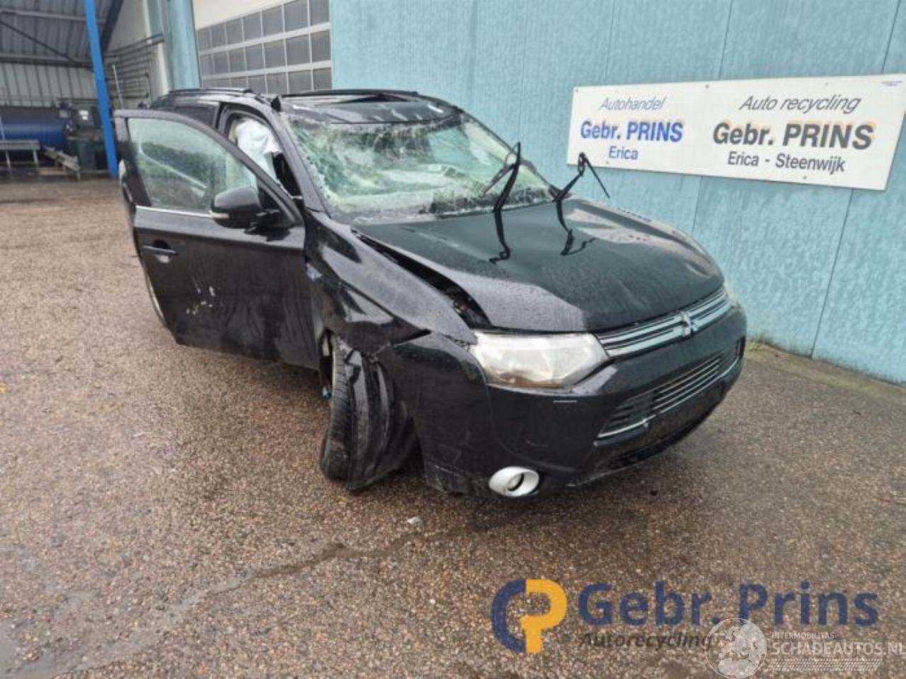 Mitsubishi Outlander Outlander (GF/GG), SUV, 2012 / 2022 2.0 16V PHEV 4x4