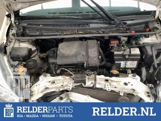 Toyota Yaris Yaris III (P13), Hatchback, 2010 / 2020 1.0 12V VVT-i picture 9