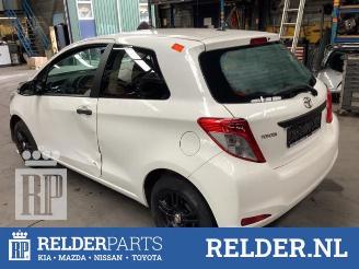 Toyota Yaris Yaris III (P13), Hatchback, 2010 / 2020 1.0 12V VVT-i picture 3