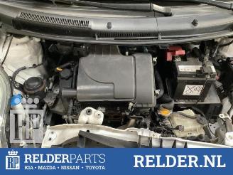 Toyota Yaris Yaris II (P9), Hatchback, 2005 / 2014 1.0 12V VVT-i picture 9