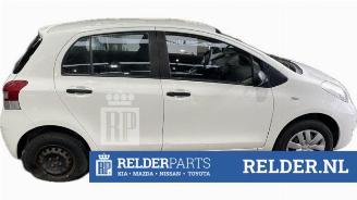 Toyota Yaris Yaris II (P9), Hatchback, 2005 / 2014 1.0 12V VVT-i picture 7