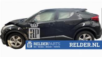 Toyota C-HR C-HR (X1,X5), SUV, 2016 1.8 16V Hybrid picture 6