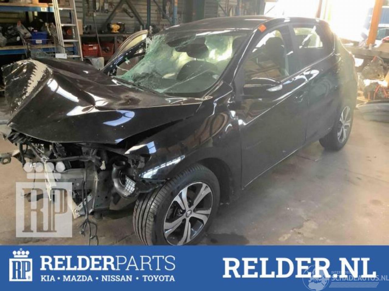 Nissan Pulsar Pulsar (C13), Hatchback, 2013 1.2 DIG-T 16V