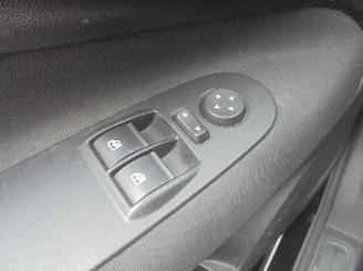 Fiat Punto Evo 1.3 M- Jet Street D 80pk Euro5, Airco, Cruise control picture 12