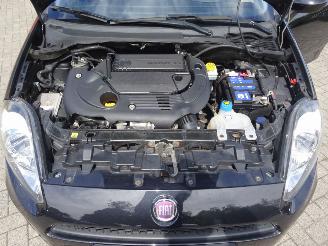 Fiat Punto Evo 1.3 M- Jet Street D 80pk Euro5, Airco, Cruise control picture 12