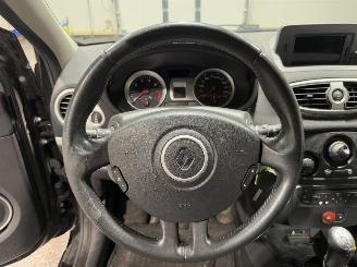 Renault Clio 1.2TCE 74kW Airco Collection picture 15