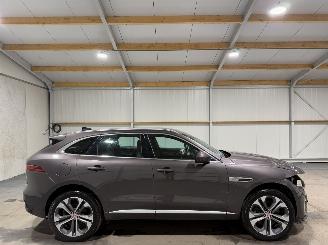 Damaged car Jaguar F-Pace P400e 2.0 221kW Automaat Pano Meridian PHEV HSE 2023/2