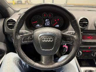 Audi A3 CABRIOLET 1.2 TFSI 77kW Attraction Airco picture 18