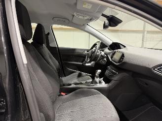 Peugeot 308 1.2 PureTech 81kW Active Clima picture 22