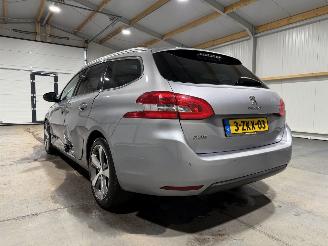 Peugeot 308 1.2 e-THP 96 KW Airco Premiere picture 20