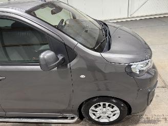 Peugeot Expert 2.0BlueHDI 130kW Automaat DC Premium Pack picture 18