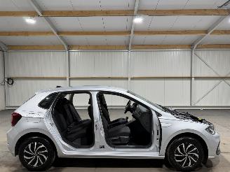 Vaurioauto  passenger cars Volkswagen Polo 1.0TSI 70kW Airco Life 2024/9