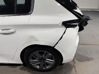 Peugeot 308 1.2PureTech 96kW Active Pack Business picture 30