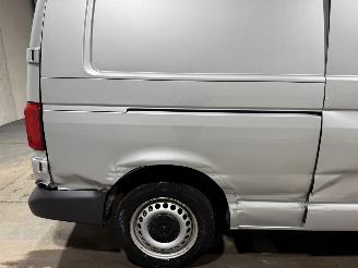 Volkswagen Transporter 2.0TDI 84kW L2H2 Highline picture 24