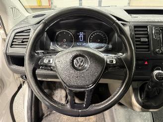 Volkswagen Transporter 2.0TDI 75kW Highline picture 21
