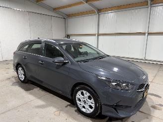 Kia Ceed 1.5T-GDI 118kW Camera Dynamicline picture 2