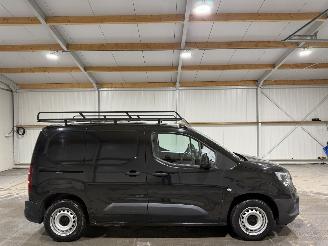skadebil bedrijf Opel Combo 1.5D 56kW L1H1 Edition 2020/11