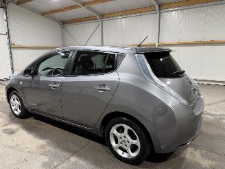 Nissan Leaf 24kWh 80kW Tekna picture 11