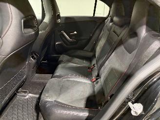 Mercedes A-klasse 200 120kW Pano Business Solution AMG picture 38