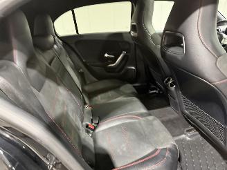 Mercedes A-klasse 200 120kW Pano Business Solution AMG picture 39