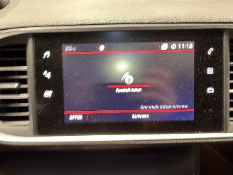 Peugeot 308 1.2PT 96kW Automaat GT-Line picture 18