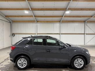 damaged passenger cars Volkswagen T-Roc 1.0TSI 81kW Airco Style 2021/4