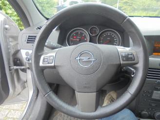 Opel Astra Astra Wagon 1.9 CDTi Business picture 19