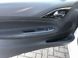 Citroën DS3 DS3 1.6 e-HDi So Chic picture 10