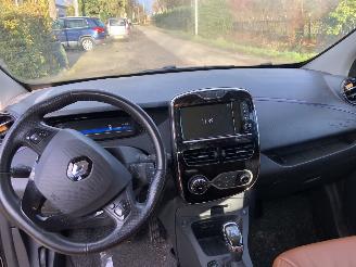 Renault Zoé zoe R 90 intens 41KWH huur accu picture 14