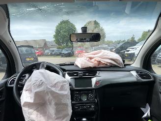 Citroën C3 C3 1.6 VTi Exclusive picture 14