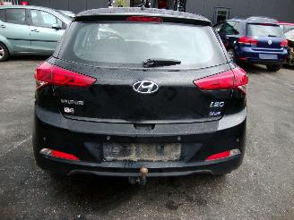 Hyundai I-20  picture 5