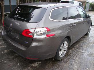 Peugeot 308  picture 4