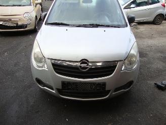Opel Agila  picture 2